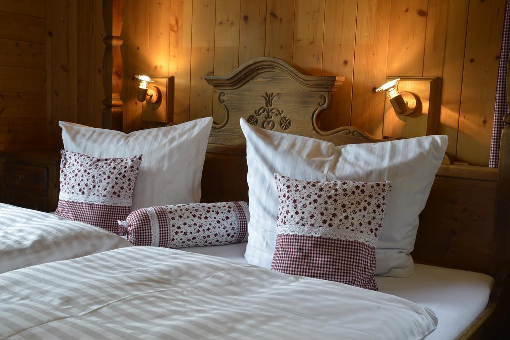 Landhaus Alpina Guest House Mittersill Room photo