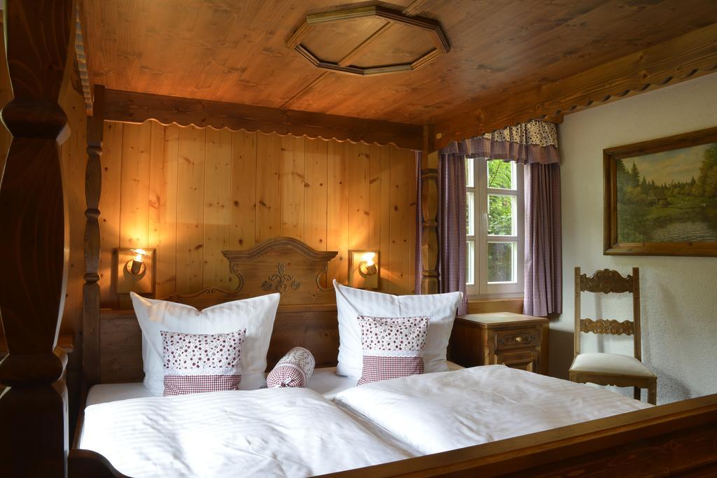 Landhaus Alpina Guest House Mittersill Room photo